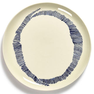Serax Feast dinner plate diam. 26.5 cm. white swirl - stripes blue - Buy now on ShopDecor - Discover the best products by SERAX design